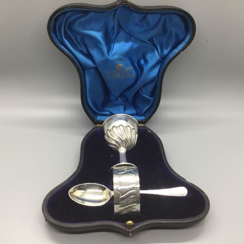 Victorian Silver Egg, Spoon and Napkin Set Sheffield 1898/9 Atkin Bros