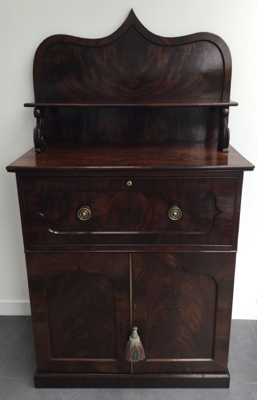Late Regency Mahogany Chiffonier with Cellarette C1830