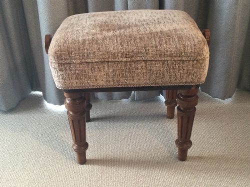 Late 19c H Brooks Patent Walnut Adjustable Piano Stool