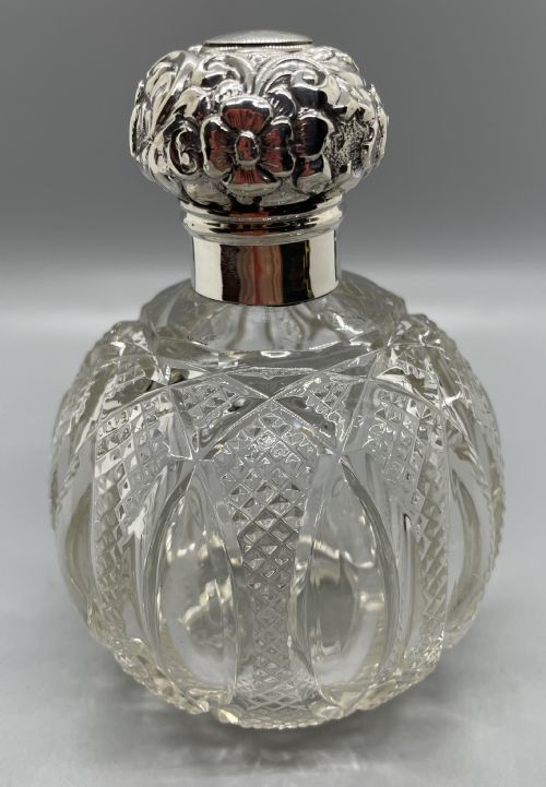 Edwardian Silver Mounted Scent Bottle Chester 1903
