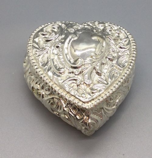 Victorian Silver Heart Shape Box Chester 1897