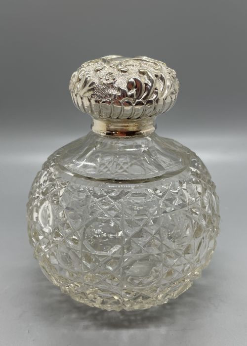 Edwardian Silver Mounted Hobnail Cut Glass Scent Bottle Birmingham 1905 Arthur Willmore Pennington