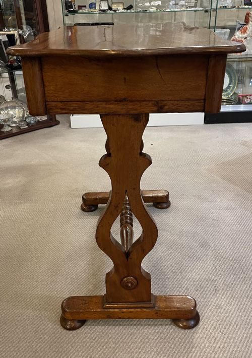 19THC VICTORIAN MAHOGANY OCCASIONAL TABLE C1860 - ADDITIONAL PHOTO 1