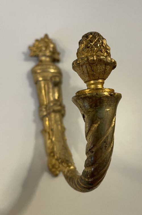 FOUR 19THC FRENCH ORMOLU CURTAIN TIE BACKS C1880 - ADDITIONAL PHOTO 2