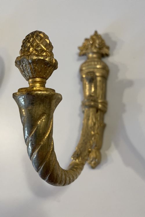 FOUR 19THC FRENCH ORMOLU CURTAIN TIE BACKS C1880 - ADDITIONAL PHOTO 3