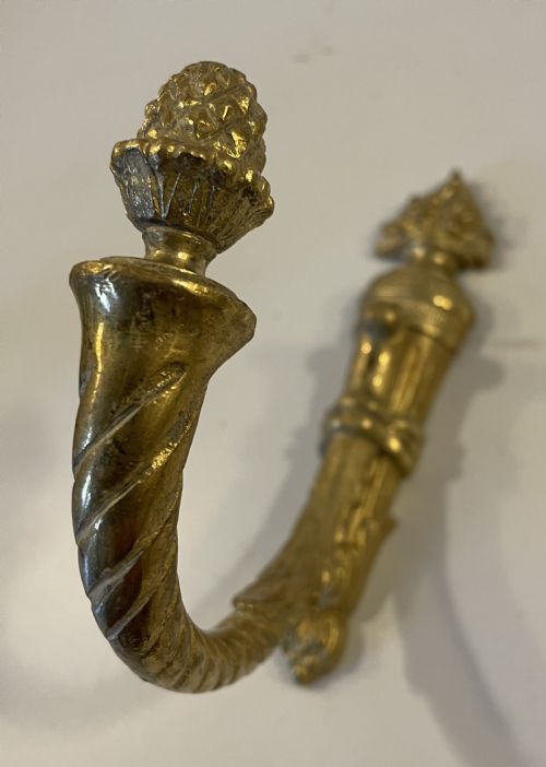 FOUR 19THC FRENCH ORMOLU CURTAIN TIE BACKS C1880 - ADDITIONAL PHOTO 6