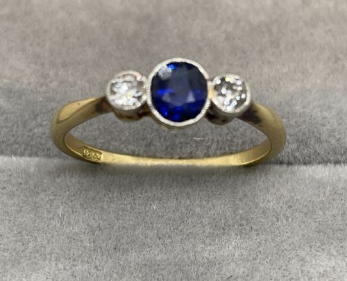 Deco Era 18ct Sapphire and Diamond Ring C1930