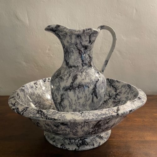 Early 19thc Staffs Flow Blue Jug and Basin C1840