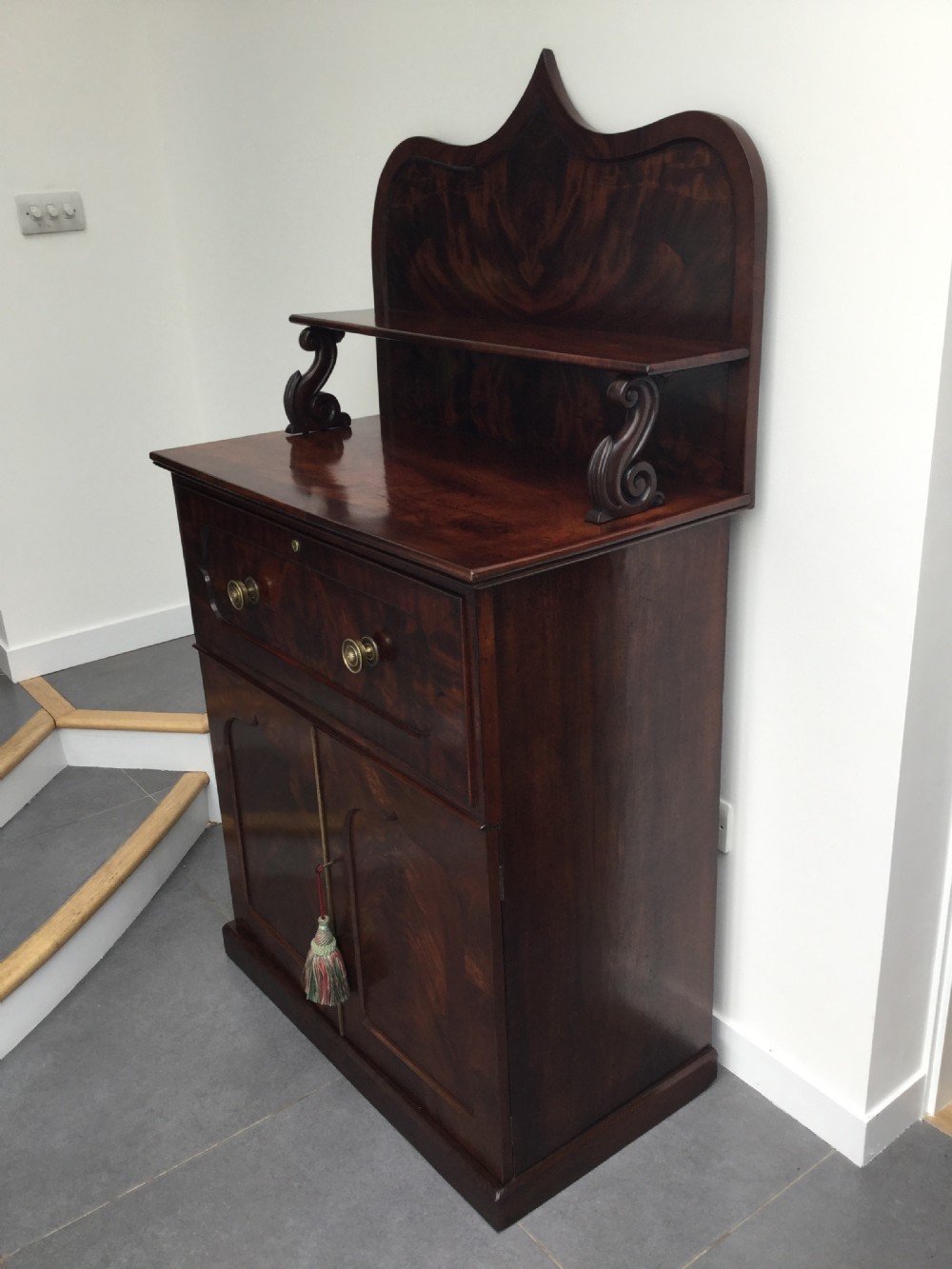 Late Regency mahogany chiffonier with cellarette c1830 View III