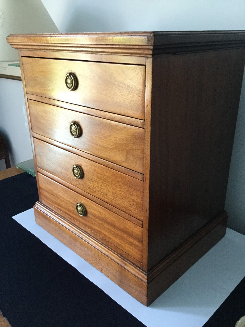 Antique mahogany 4 drawer collector’s chest c1900 View IV