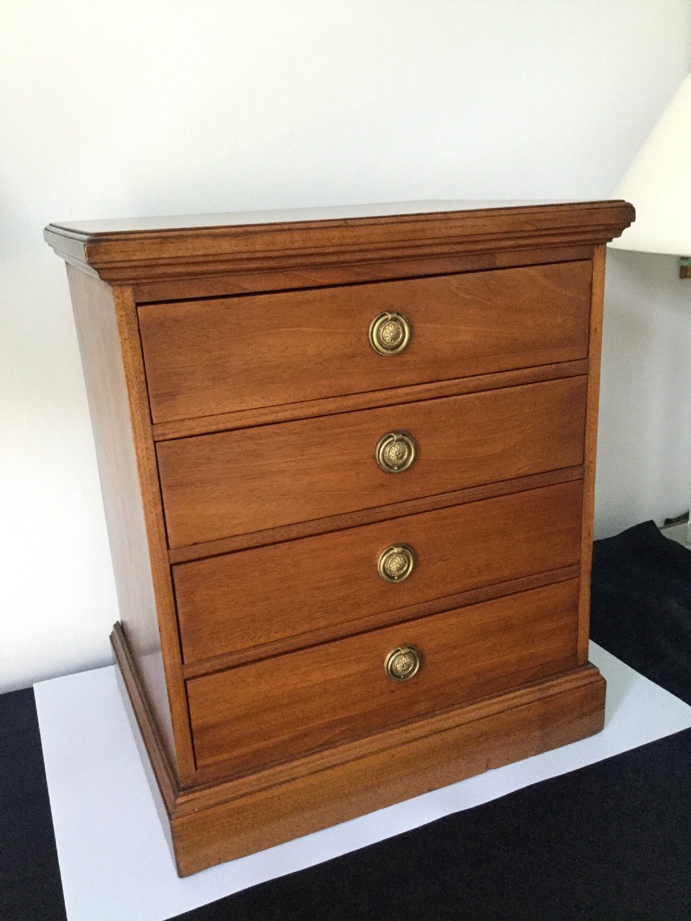 Antique mahogany 4 drawer collector’s chest c1900 View V