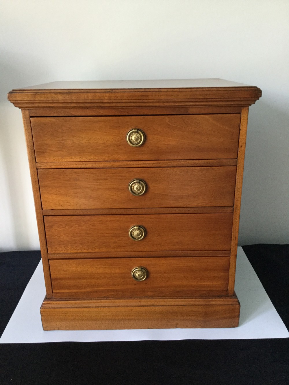Antique mahogany 4 drawer collector’s chest c1900 View X