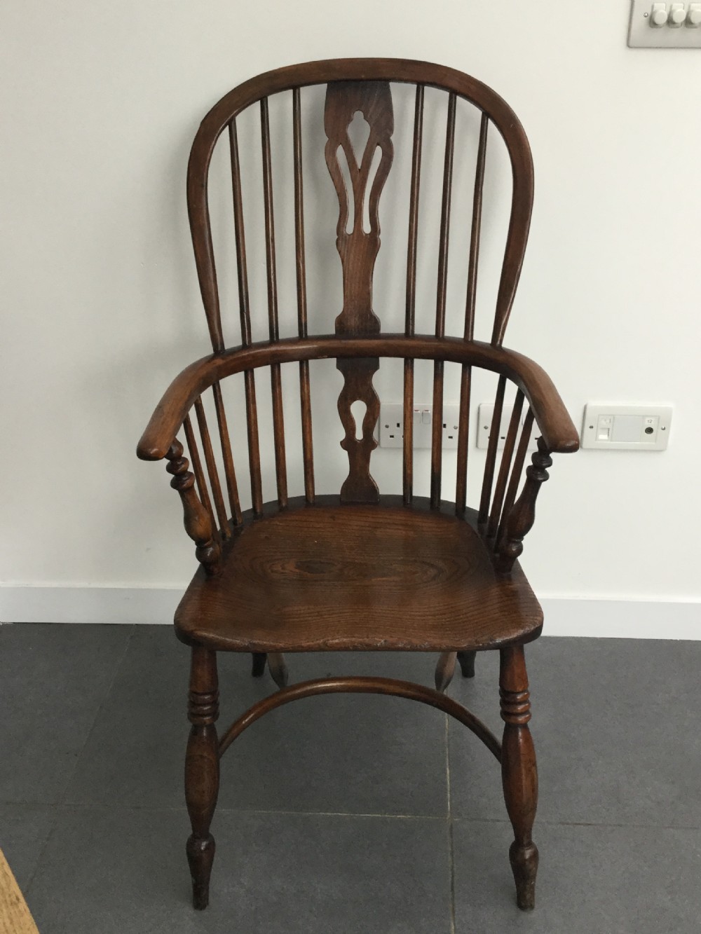 Antique elm & oak Windsor chair c1900 View II
