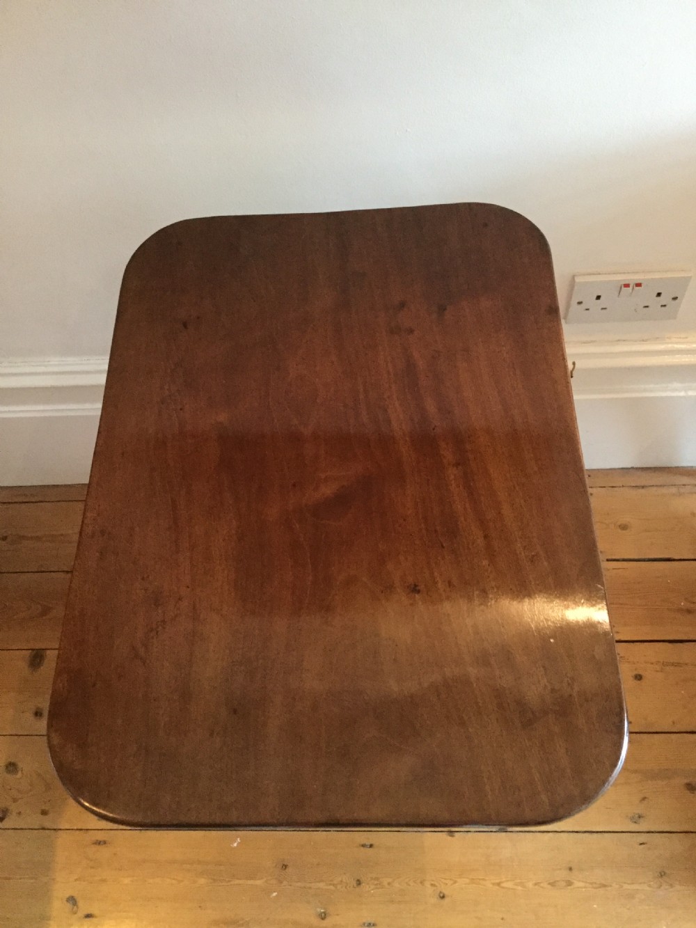 Georgian mahogany tilt top table c1800 View VI