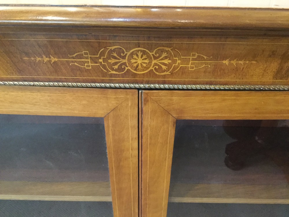 Late 19thC walnut glazed bookcase cabinet c1880 View VII