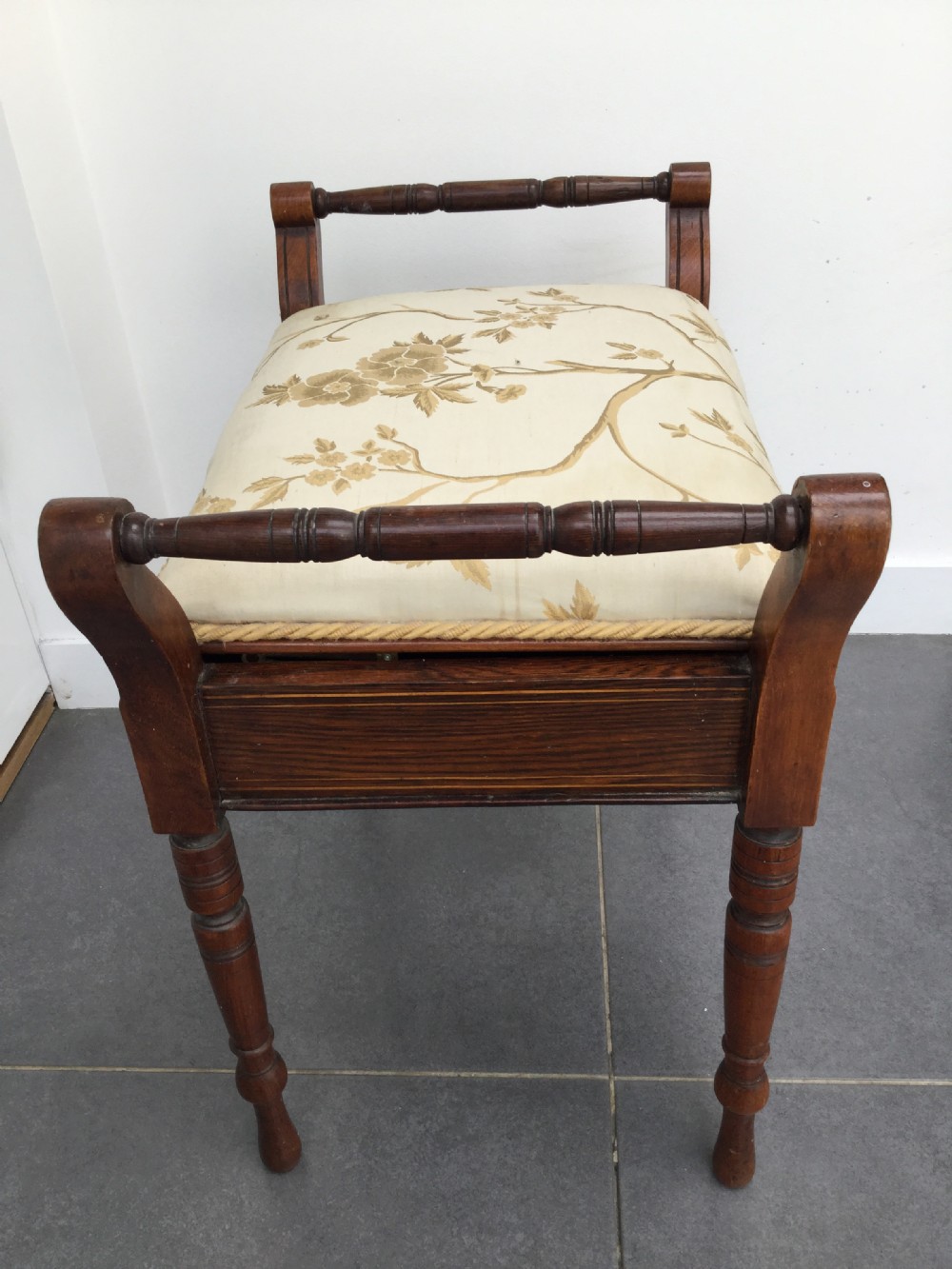 Late 19thC Victorian rosewood music stool c1880 View IV