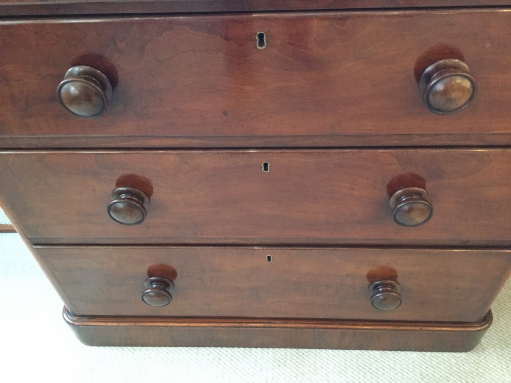 Late 19thC Victorian mahogany chest of good proportions View VI