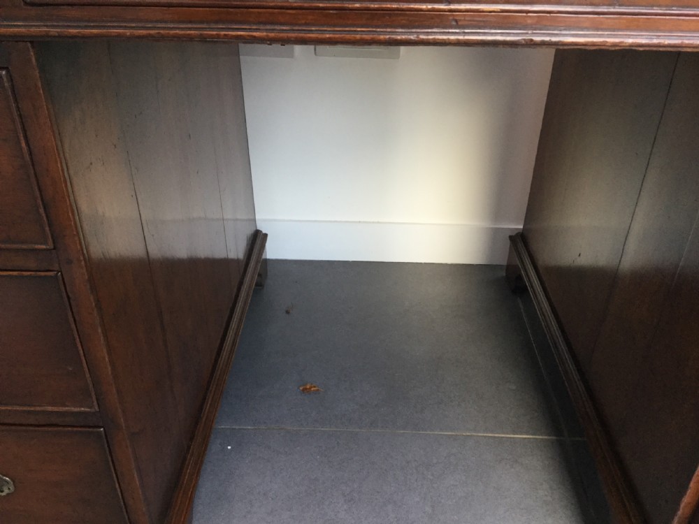 Victorian mahogany pedestal desk c1860 View VI