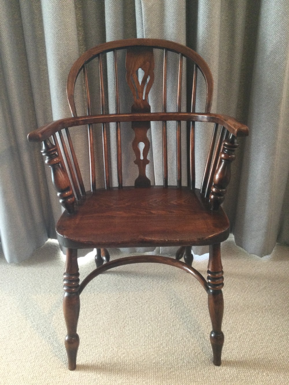 Late 19c elm Windsor chair c1890