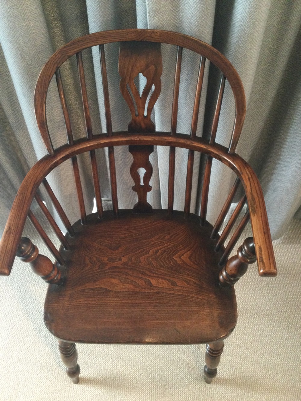 Late 19c elm Windsor chair c1890 View III