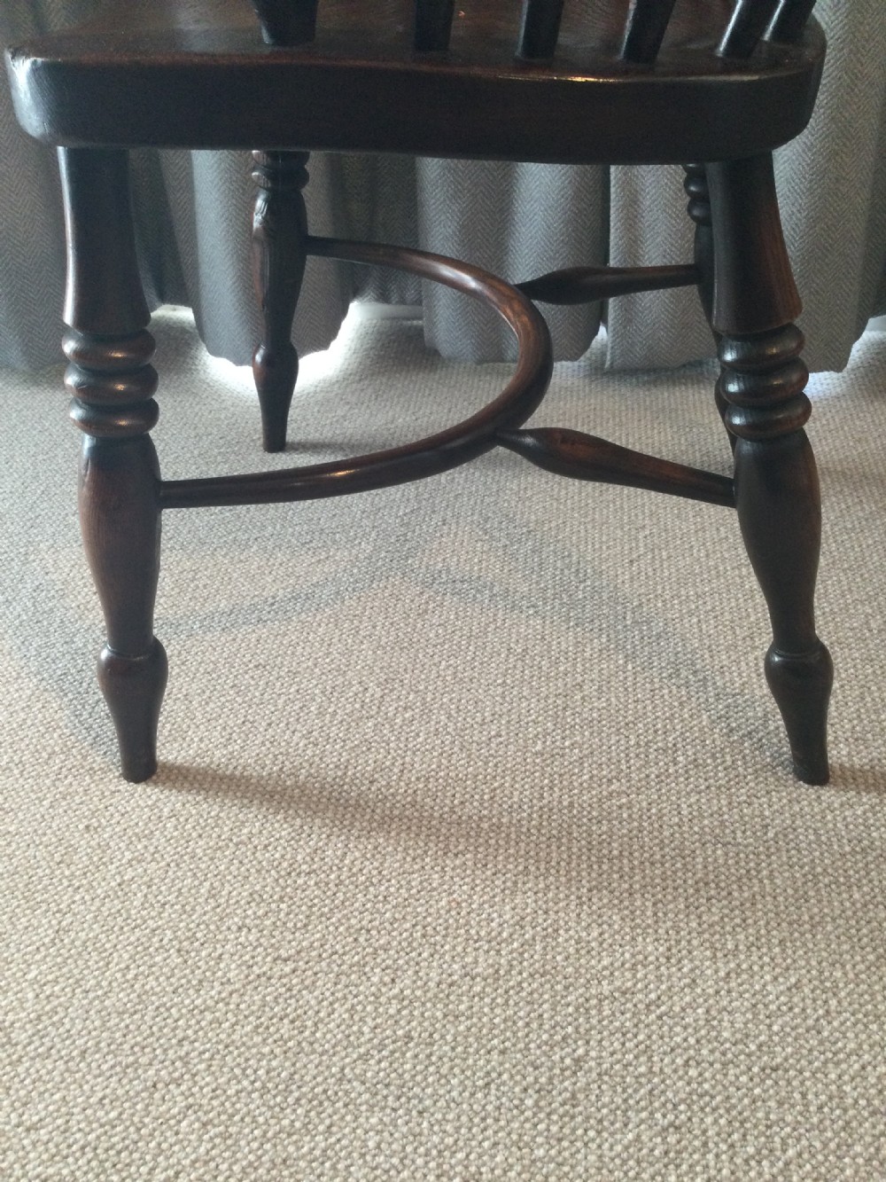 Late 19c elm Windsor chair c1890 View VII
