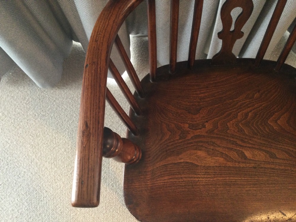 Late 19c elm Windsor chair c1890 View IX