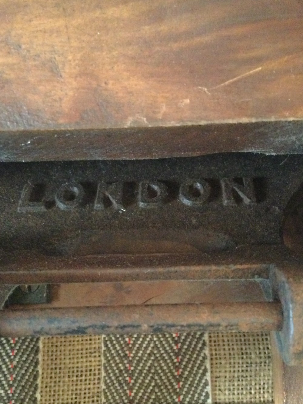 Late 19c H Brooks Patent walnut adjustable piano stool View VIII