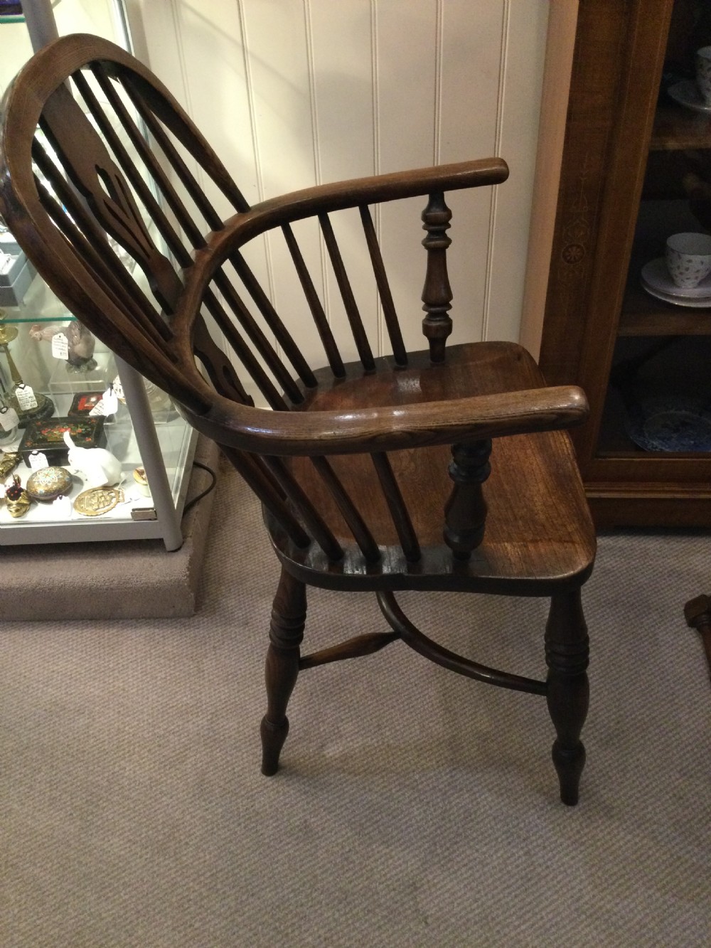 Late 19thC oak and elm Windsor chair c1890 View III