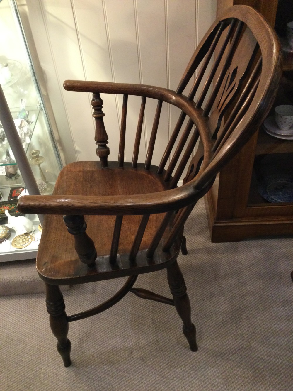 Late 19thC oak and elm Windsor chair c1890 View IV