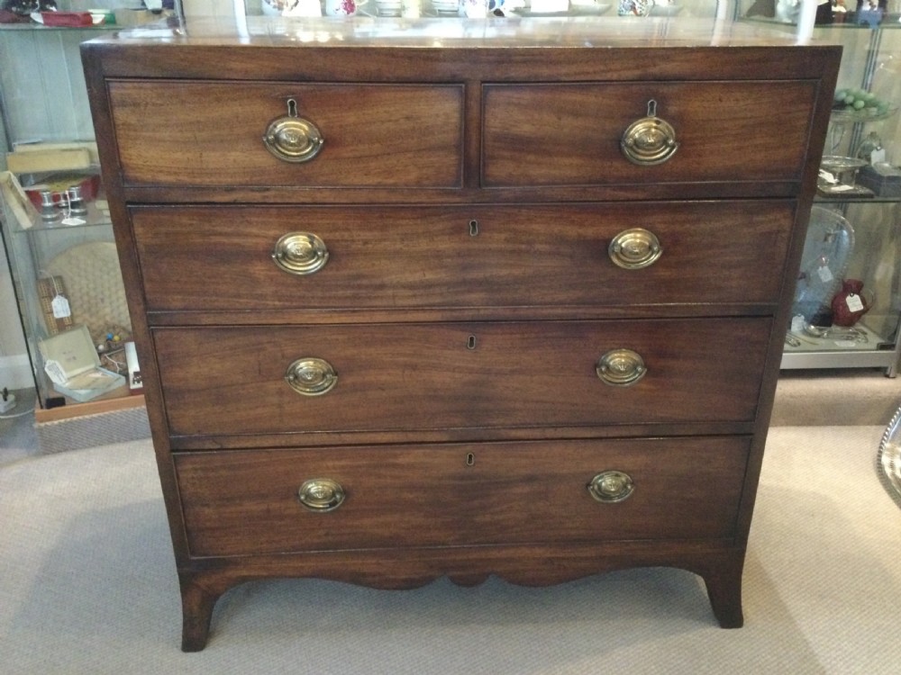 Georgian mahogany chest of drawers c1800