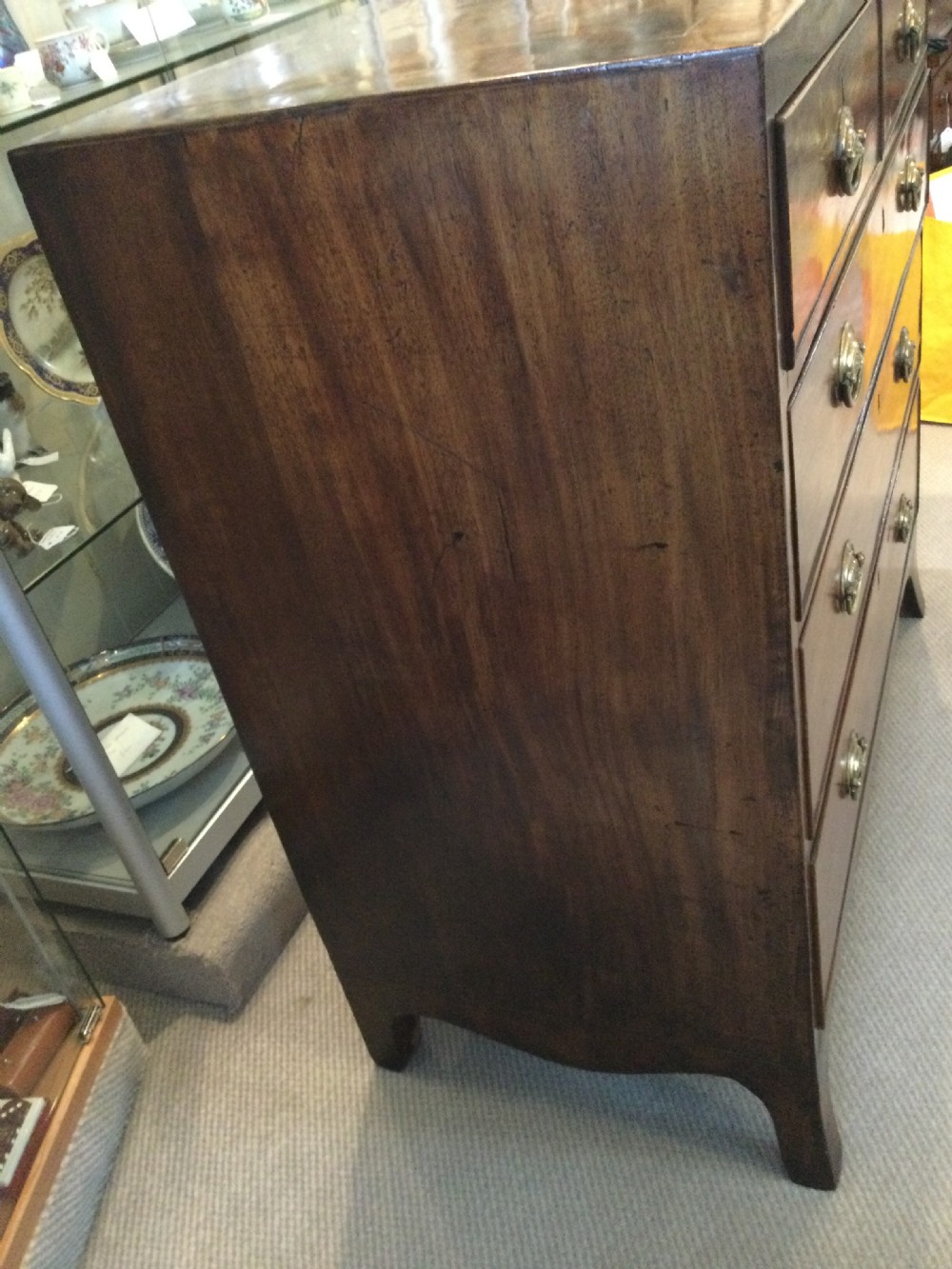 Georgian mahogany chest of drawers c1800 View II