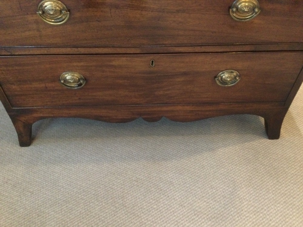 Georgian mahogany chest of drawers c1800 View XI