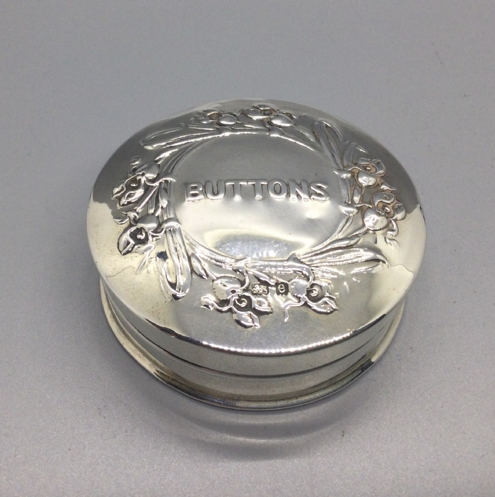 Edwardian silver box for buttons Birmingham 1904 Charles S Green
