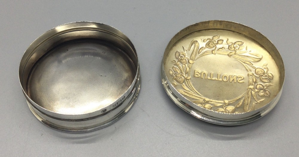 Edwardian silver box for buttons Birmingham 1904 Charles S Green View III