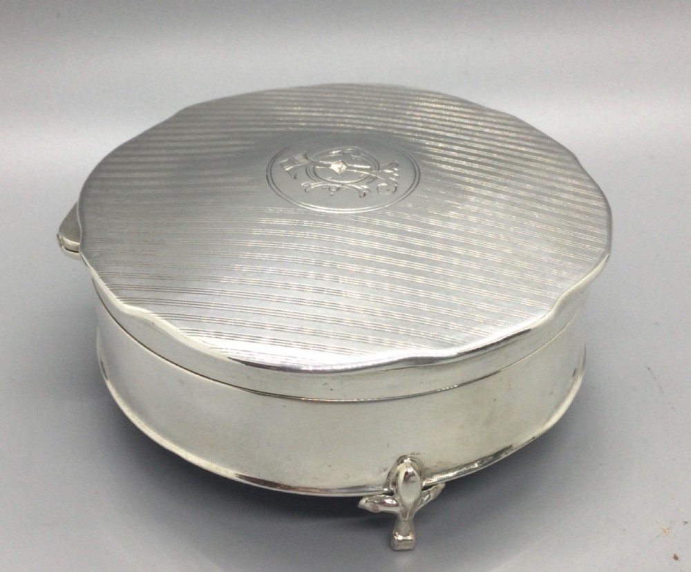 George V silver jewellery box Birmingham 1913 Elkington & Co View II