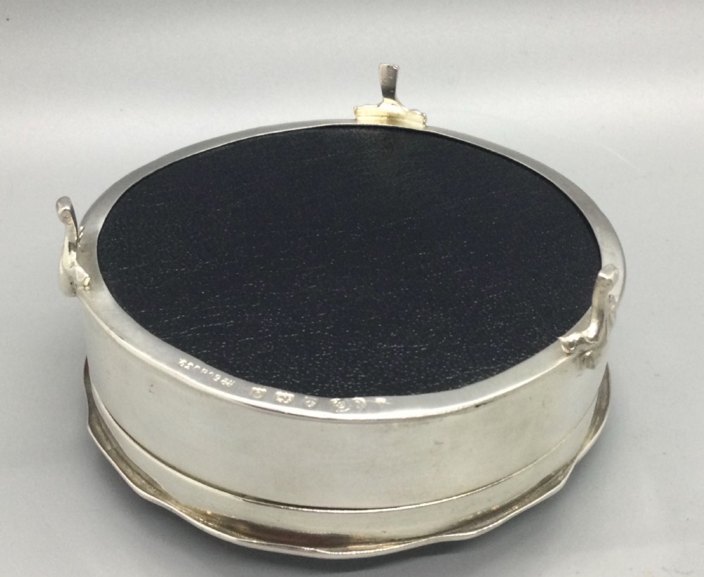 George V silver jewellery box Birmingham 1913 Elkington & Co View V