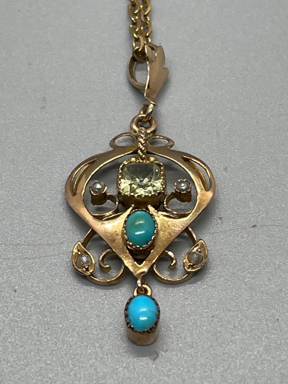 Art Nouveau 9ct gold pendant c1880