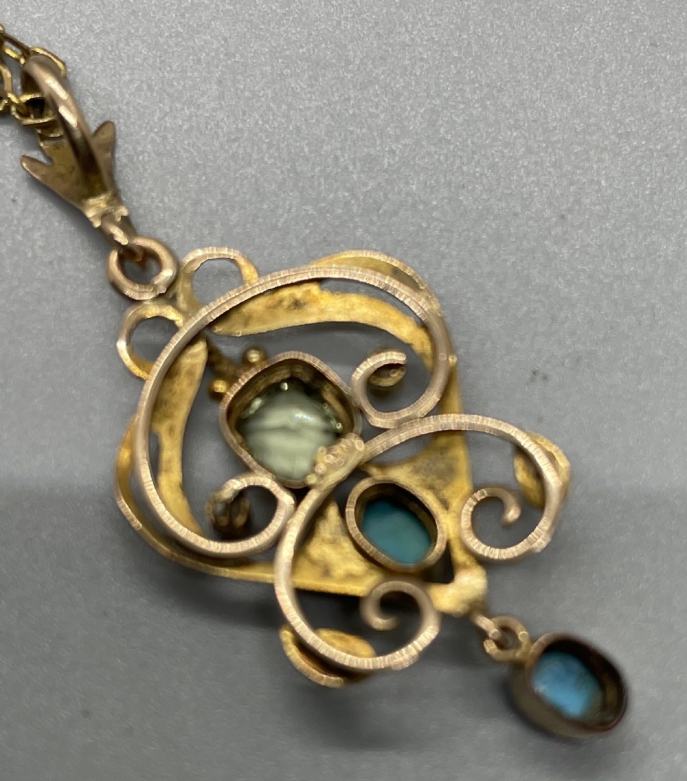 Art Nouveau 9ct gold pendant c1880 View III