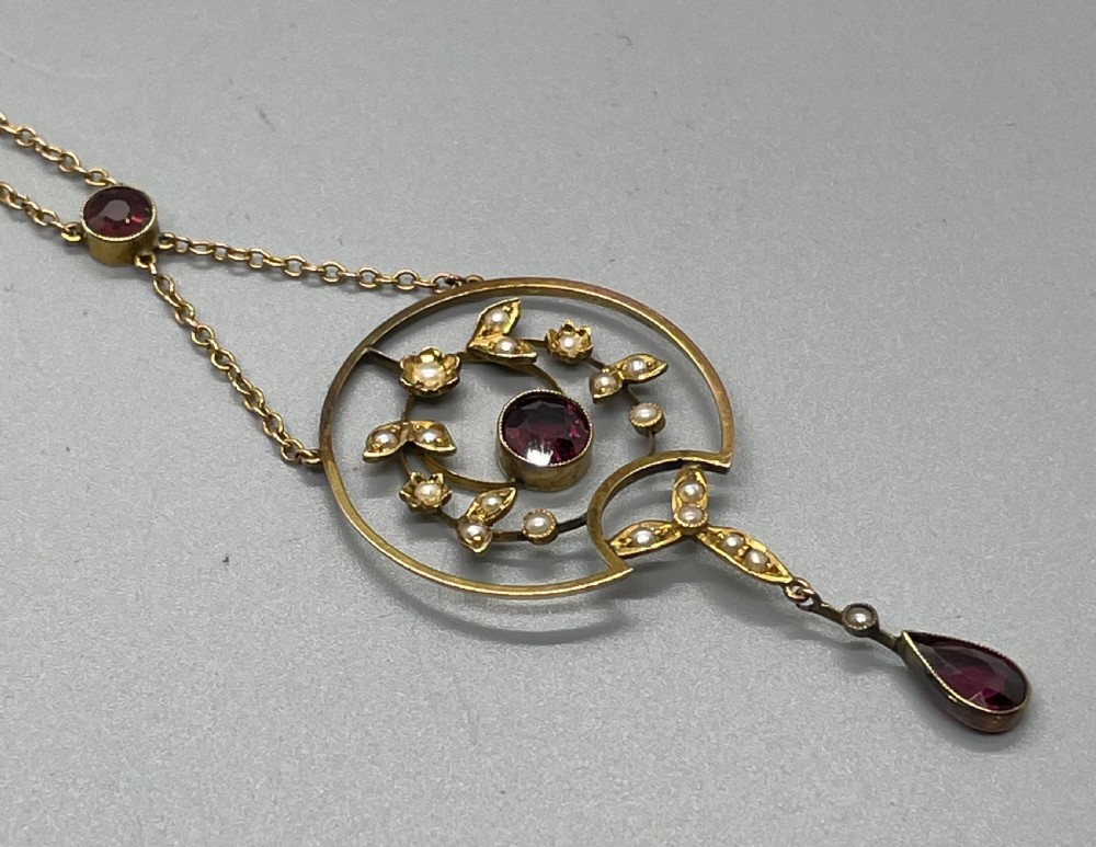 Edwardian 9ct gold pendant c1910 View IV