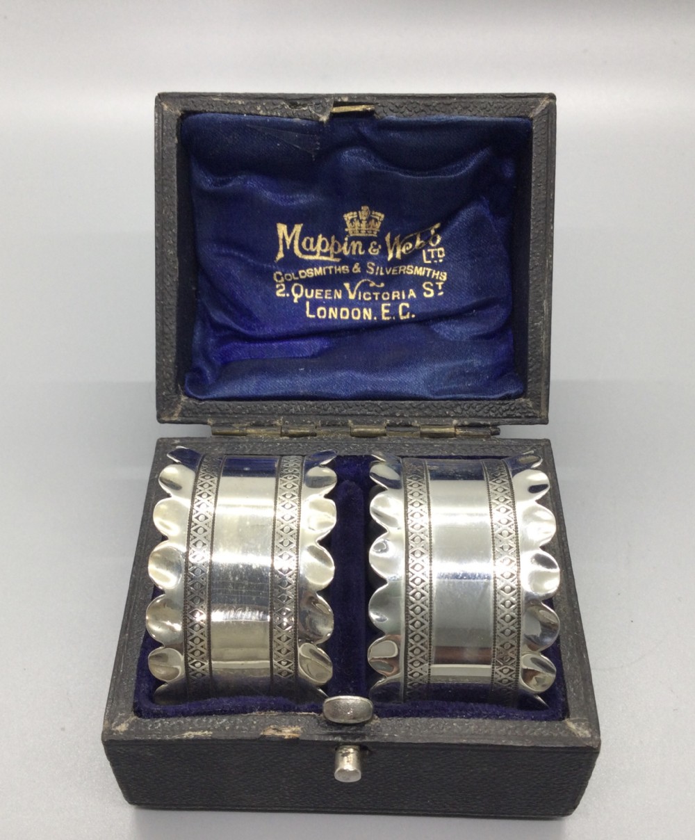 Victorian pair silver napkin rings Chester 1894 JAMES DEAKIN