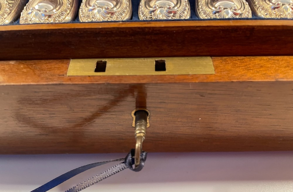 Victorian burr walnut box with 18 place silver plated dessert service c1880 View XVI