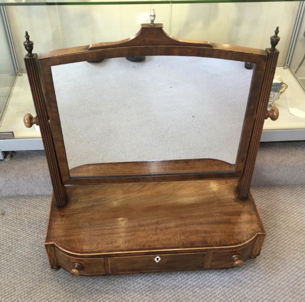 Georgian mahogany toilette mirror c1810