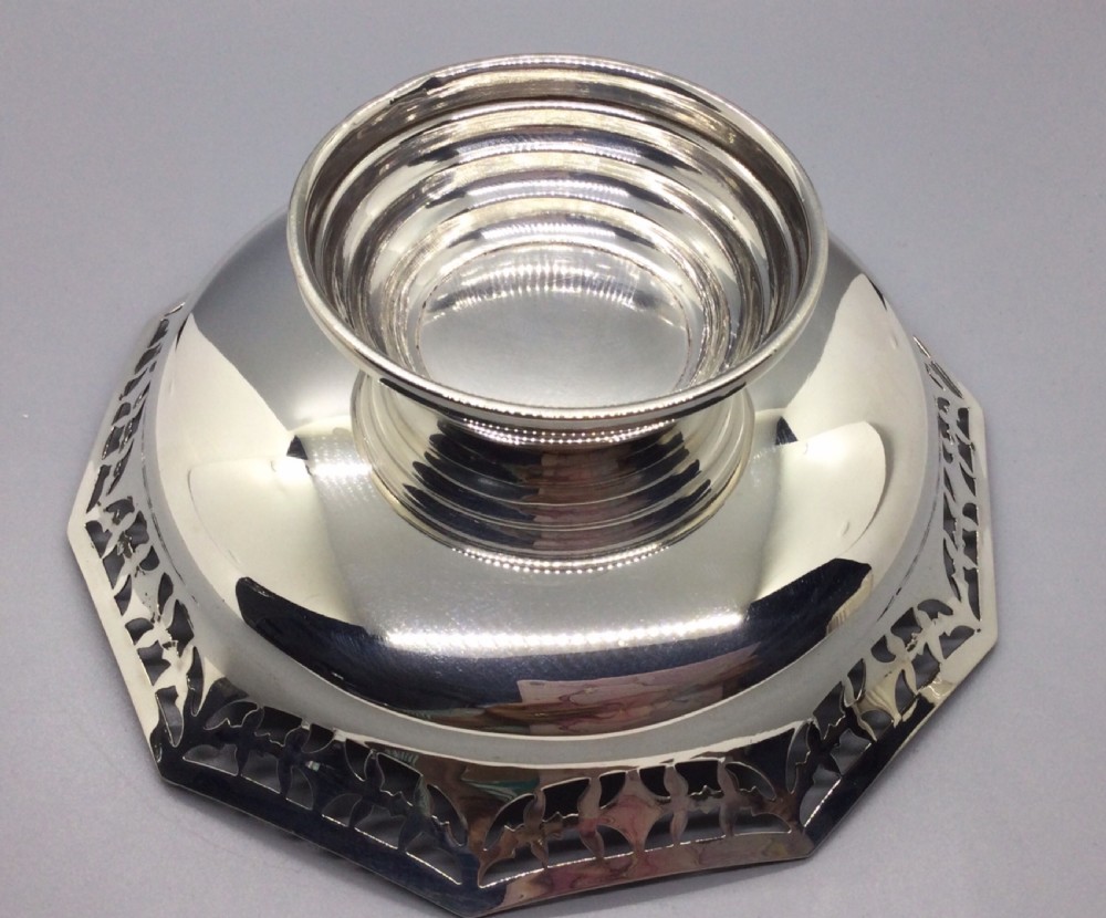 George VI silver pedestal bowl Birmingham 1941 E H HAYWOOD View III