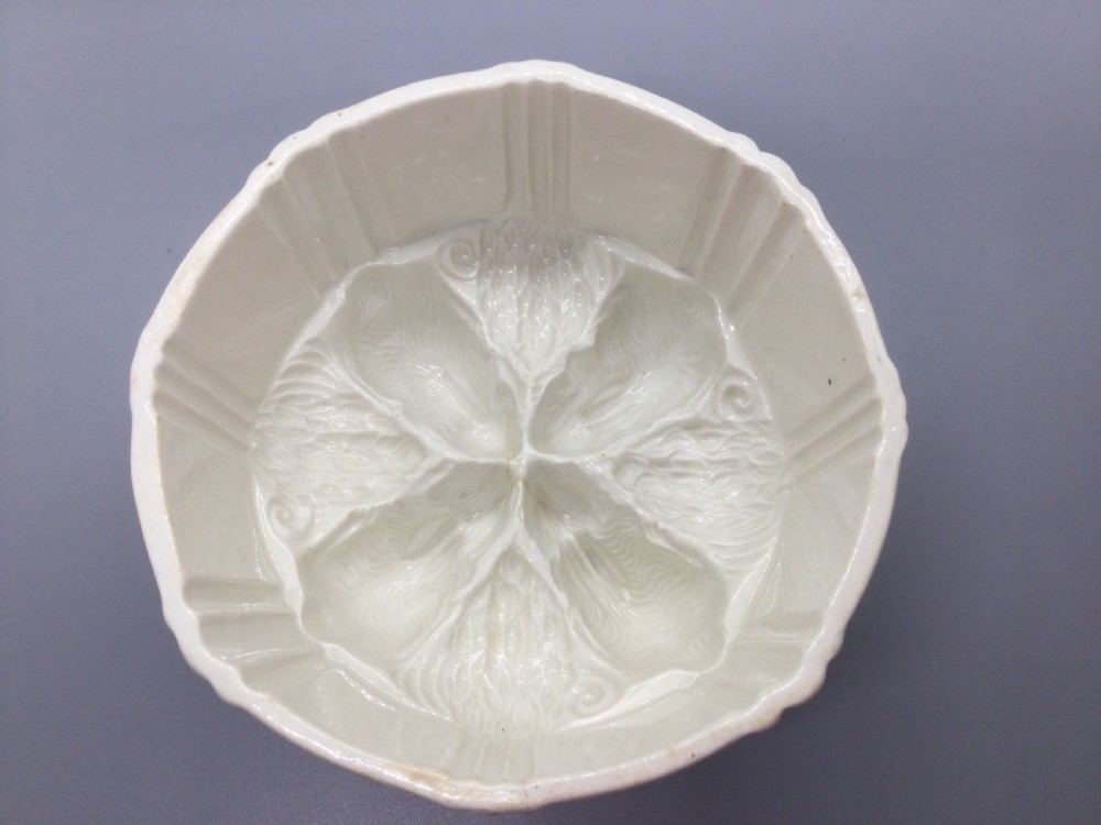 Victorian creamware rabbits 1 pint jelly mould c1880 View VI