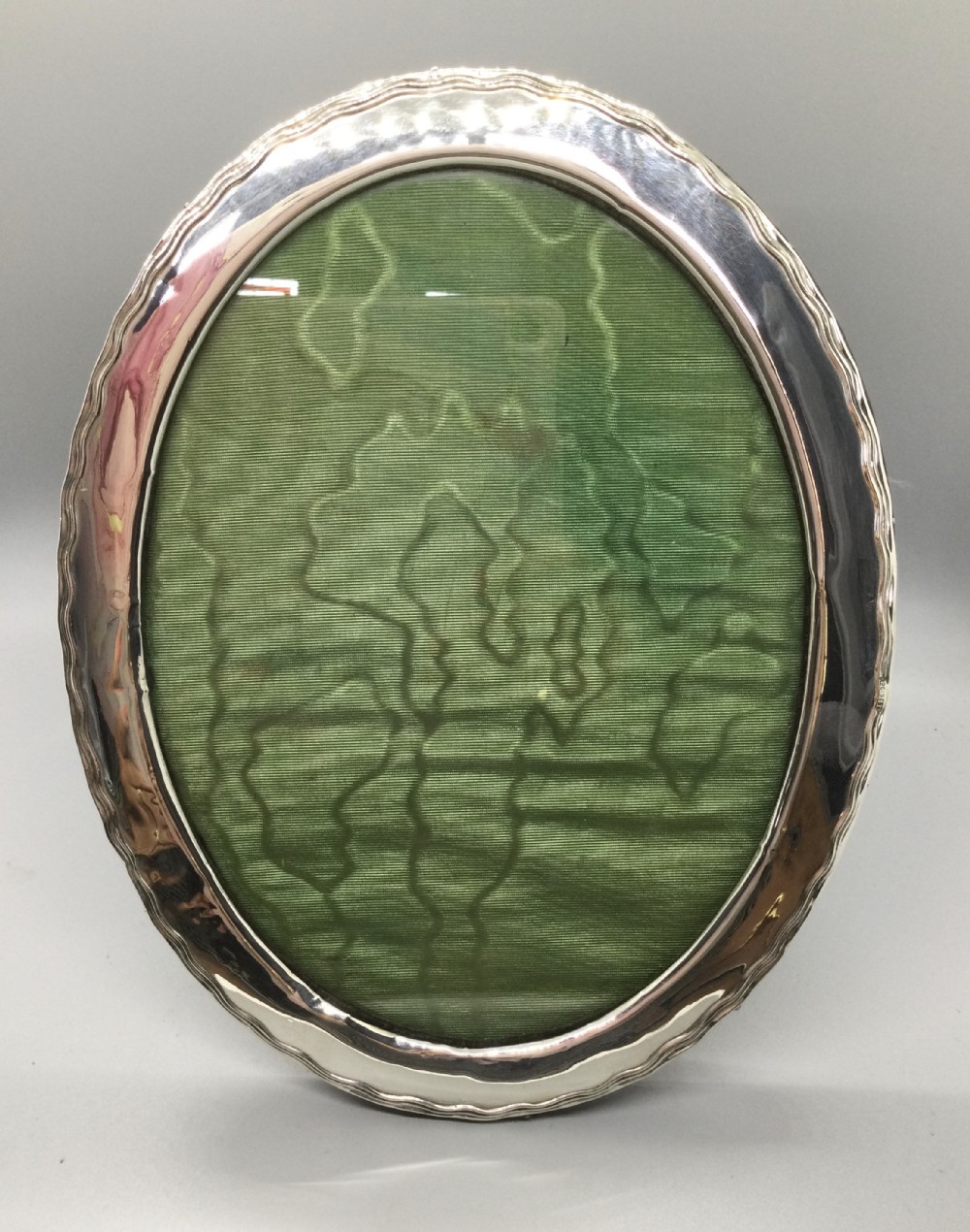 Edwardian silver oval photo frame Birmingham 1909 