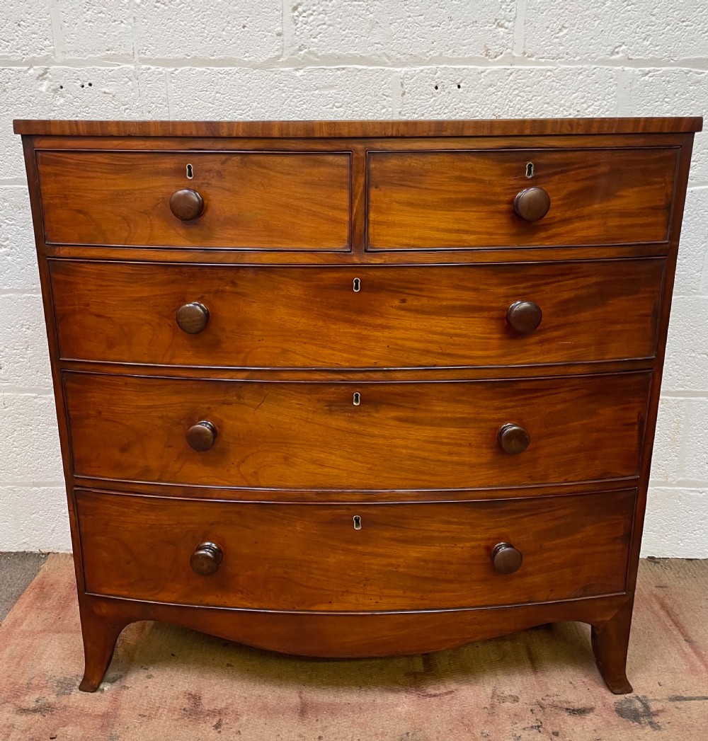 Early 19thc mahogany bow front chest of drawers c1820