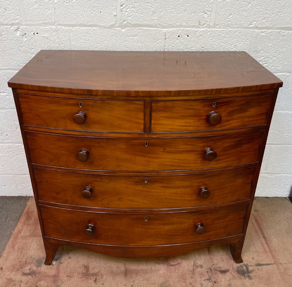 Early 19thc mahogany bow front chest of drawers c1820 View II