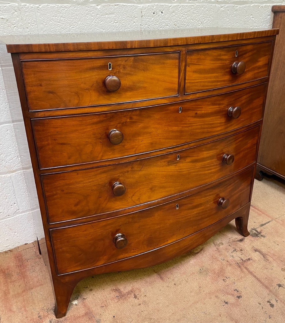 Early 19thc mahogany bow front chest of drawers c1820 View X