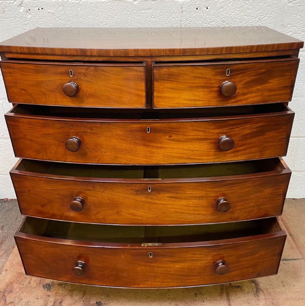 Early 19thc mahogany bow front chest of drawers c1820 View XI