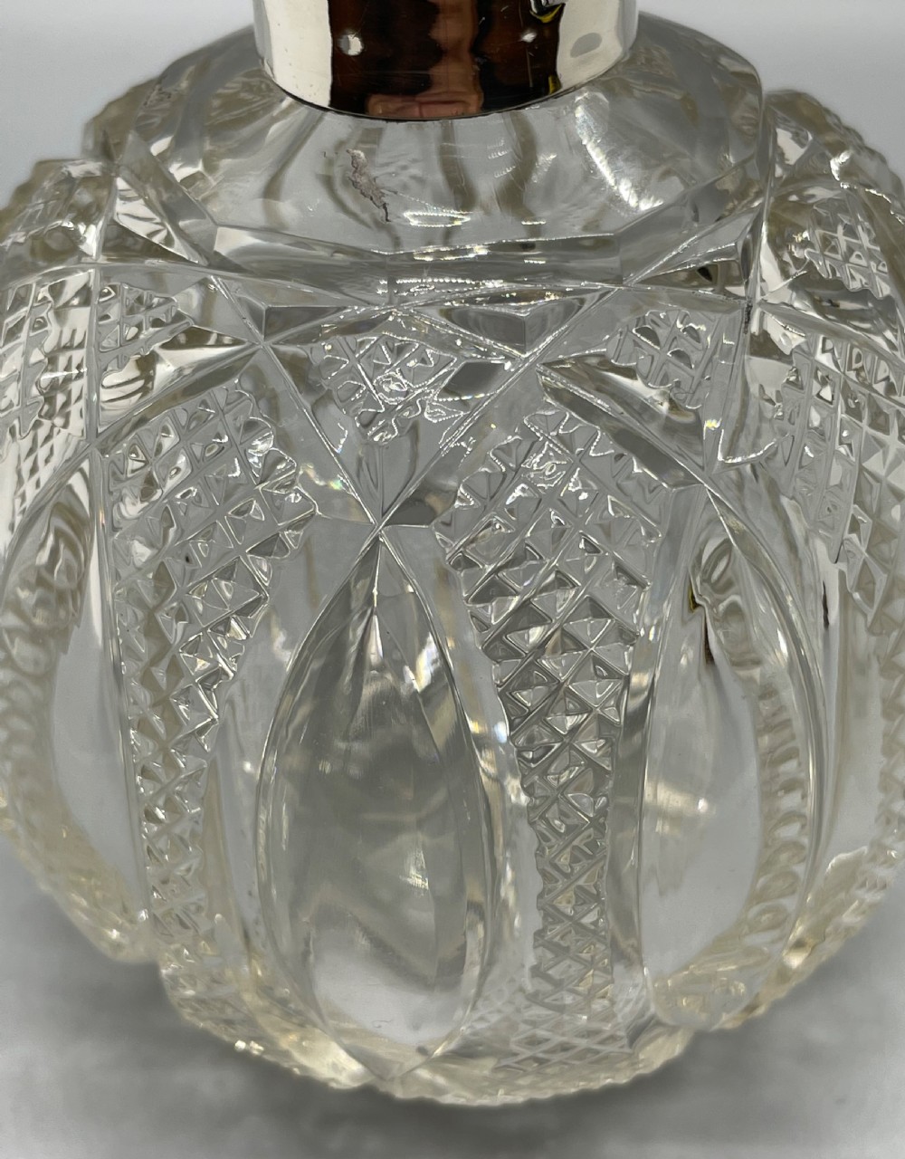 Edwardian silver mounted scent bottle Chester 1903 View X